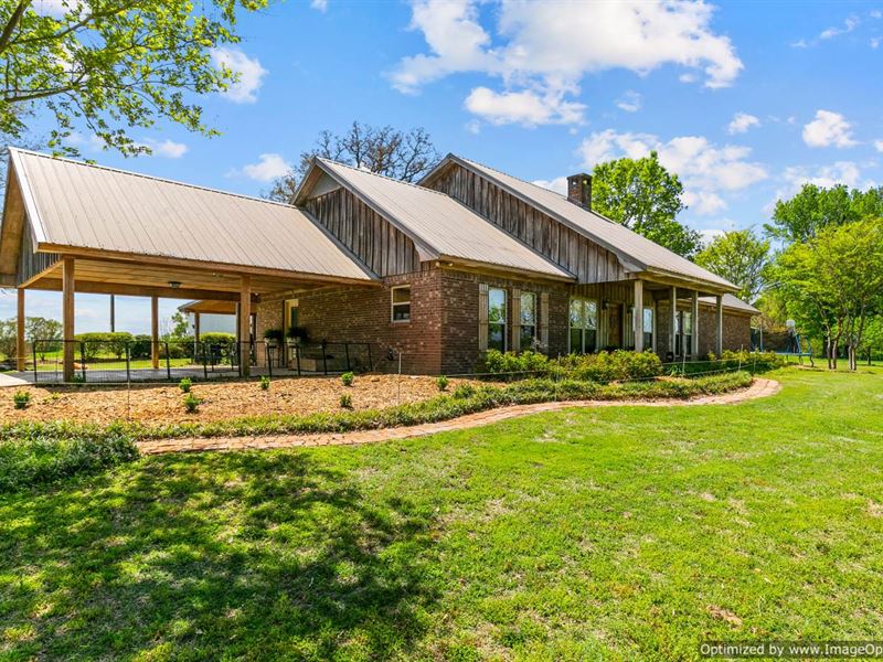 3 Bedroom, 2.5 Bath Sitting on 5 Ac : Benton : Yazoo County : Mississippi