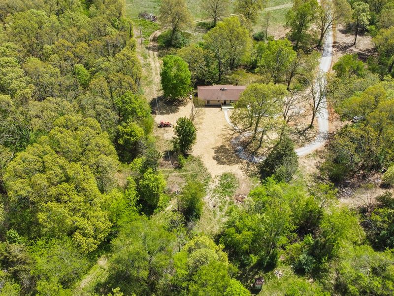 Country Home On 7 Acres : West Plains : Howell County : Missouri