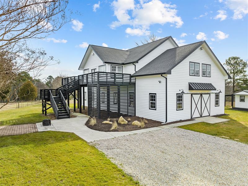 Modern Mini Farm : Bunn : Franklin County : North Carolina