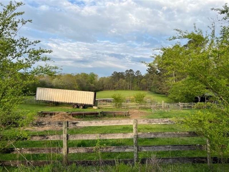 Acreage with Pond and Barn : Cartersville : Bartow County : Georgia