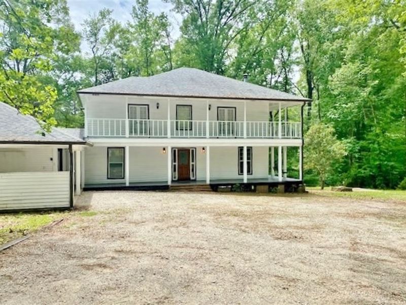 Home and 1.3 Acres Lake Rosemound : Saint Francisville : West Feliciana Parish : Louisiana