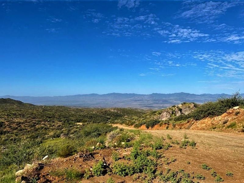 Off-Grid Hills Perfect for Atv : Wikieup : Mohave County : Arizona