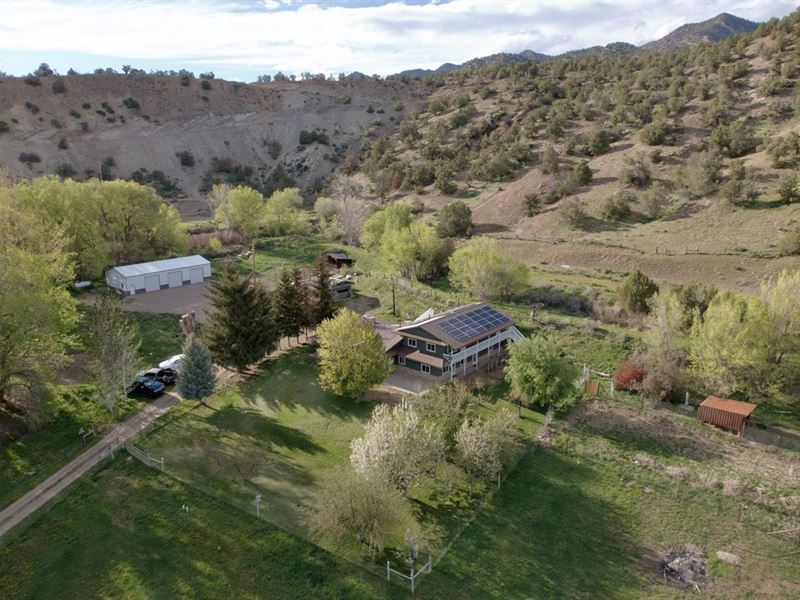 Country Horse Property with New Sho : New Castle : Garfield County : Colorado