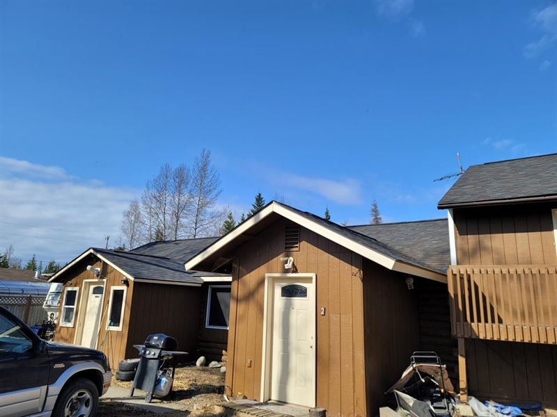 Triplex in Kenai Alaska : Kenai : Kenai Peninsula Borough : Alaska