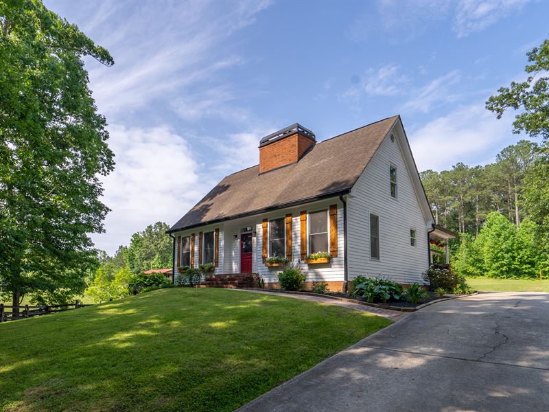 1900'S Farmhouse on 5.3 Acres, Pool : Covington : Walton County : Georgia