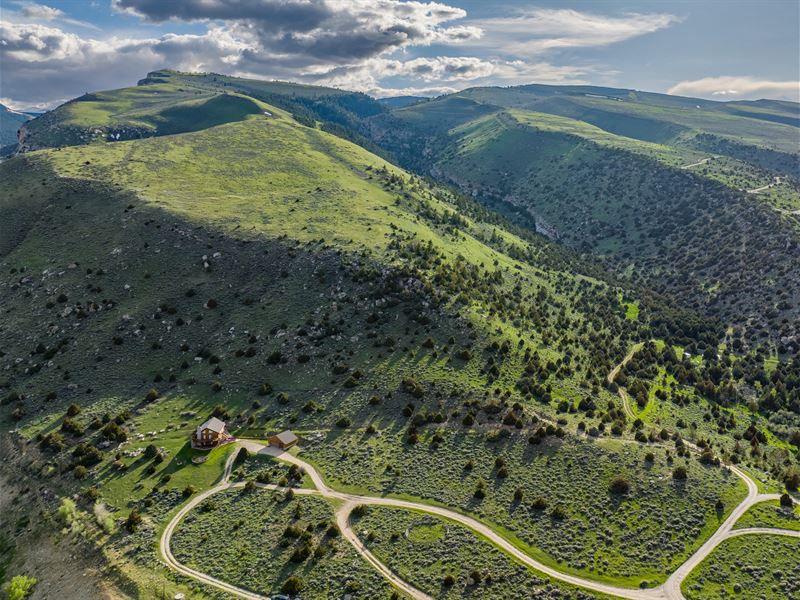 Sinks Canyon Log Home, Access to : Lander : Fremont County : Wyoming