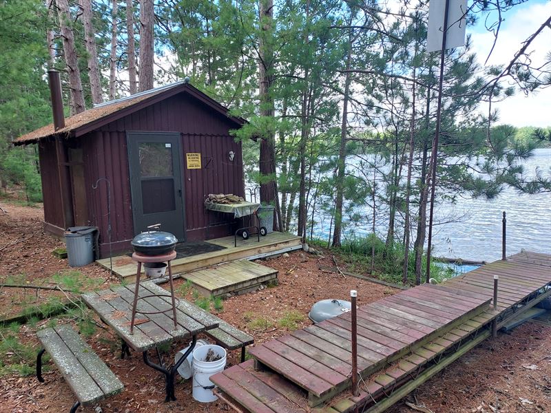 Lakeside Cabin on 4 Ac & 250' Shore : Rhinelander : Oneida County : Wisconsin