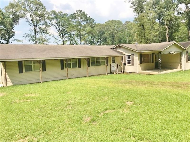 7377 Moak Rd. Summit, Ms. 39666 : Summit : Amite County : Mississippi