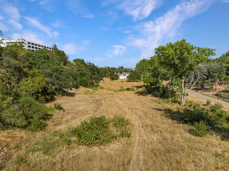 Seller Financing & Next To Hospital : Redding : Shasta County : California