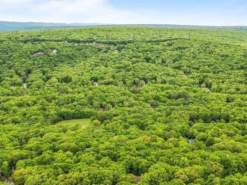 49K Sqft in Delaware Twp, PA : Dingmans Ferry : Pike County : Pennsylvania