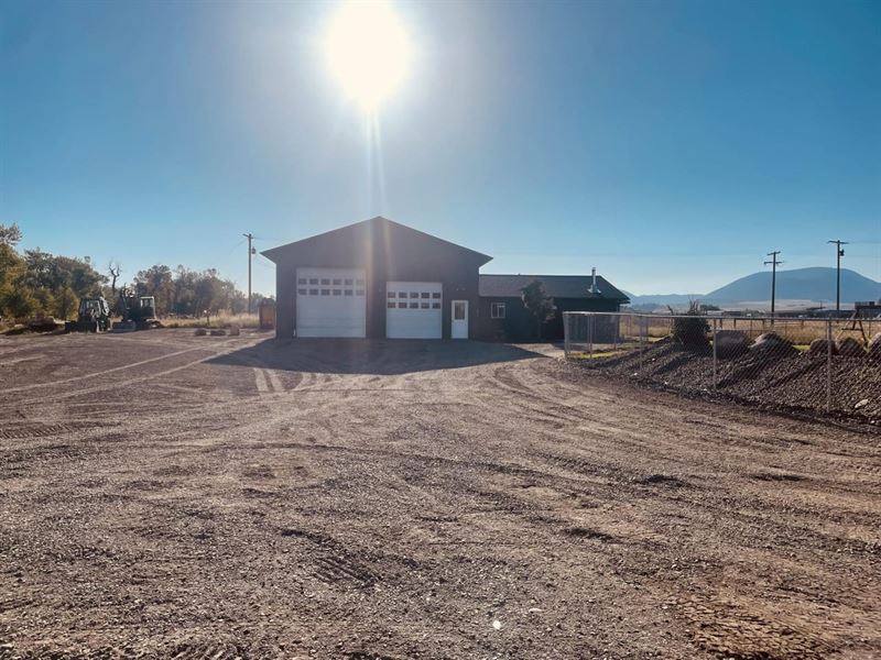 Gallatin Gateway Versatility : Gallatin Gateway : Gallatin County : Montana