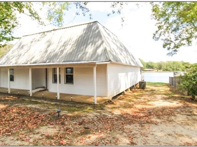 Home in Rankin County At 109 Longwo : Florence : Rankin County : Mississippi