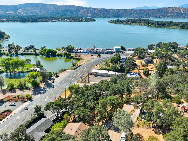 House Gone, Utilities Still There : Clearlake Oaks : Lake County : California