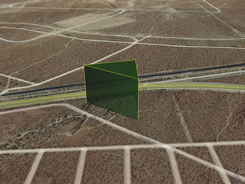 1.6 Acre Lot with Street Frontage : Mojave : Kern County : California
