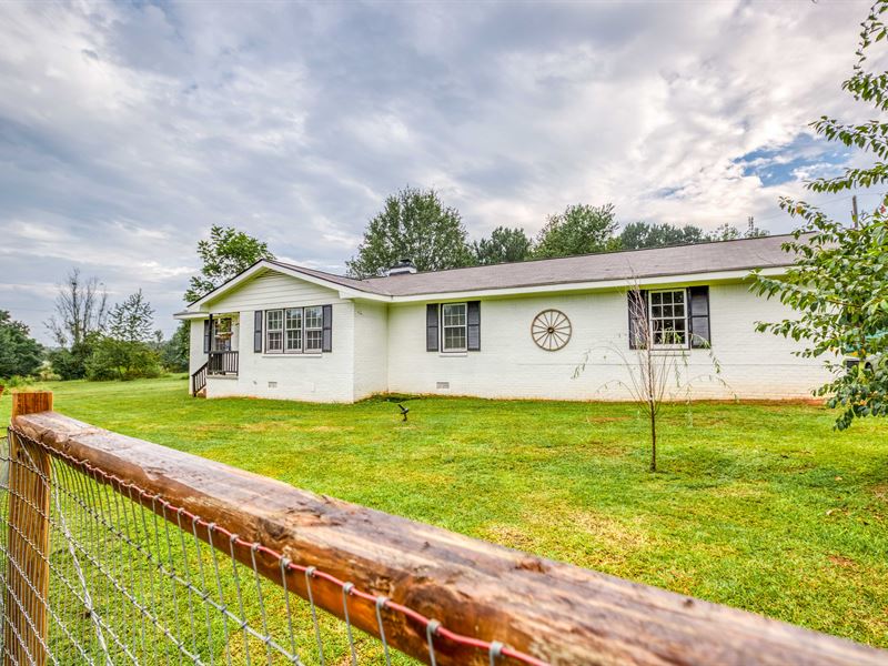 Mini Farm, 3+ Acres in Madison : Madison : Morgan County : Georgia