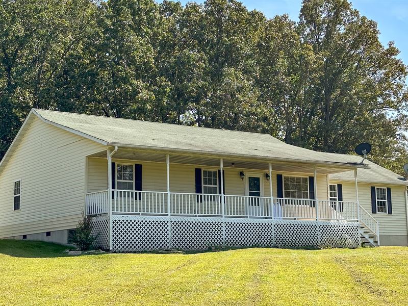 Country Home with Acreage : Hartville : Wright County : Missouri