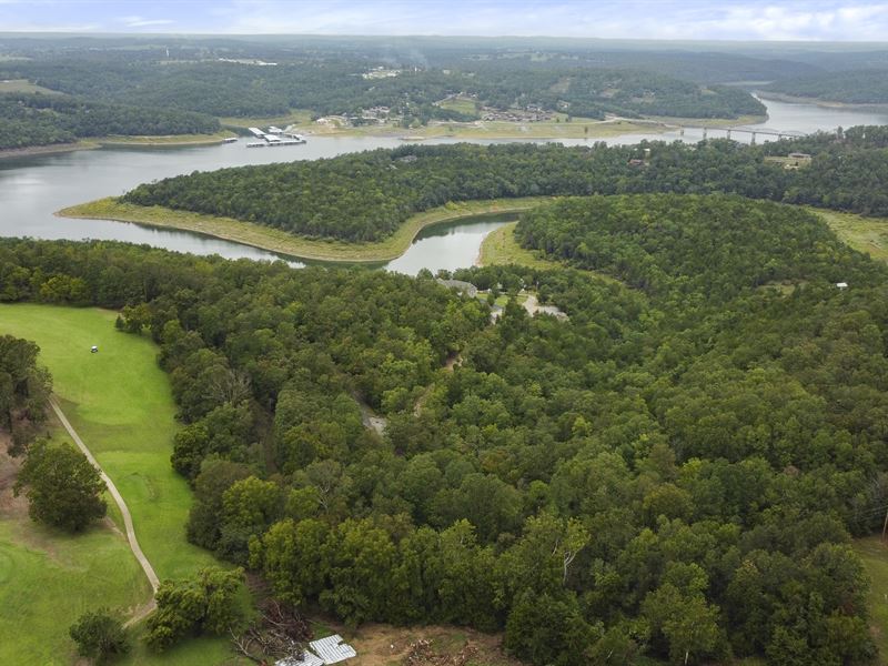 Land Near Golf Course and Lake : Isabella : Ozark County : Missouri