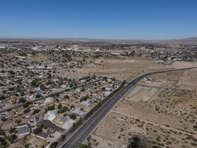 Hurry and Own This Exclusive Gem : Victorville : San Bernardino County : California