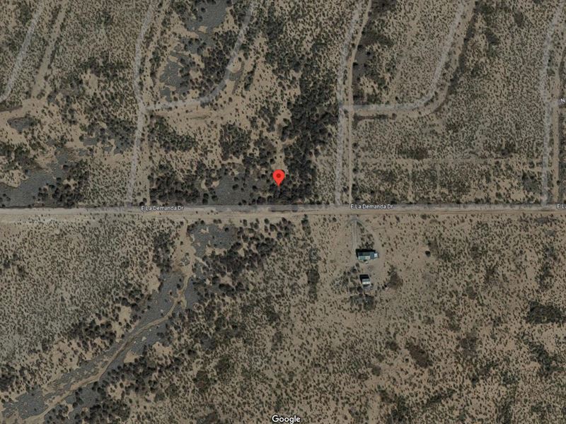 Expansive 0.65 Ac Off-Grid Retreat : Douglas : Cochise County : Arizona