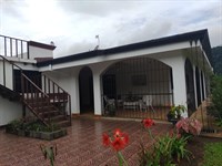 7.95 Acres, Workshop and 3 Houses : Paraiso Cartago : Costa Rica