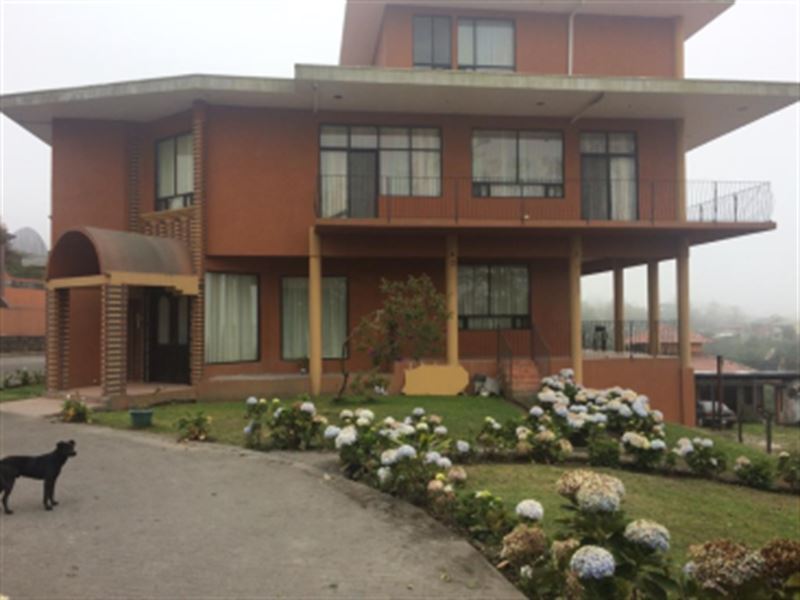 Spacious and Beautiful Dream Home : Coronado San Jose : Costa Rica