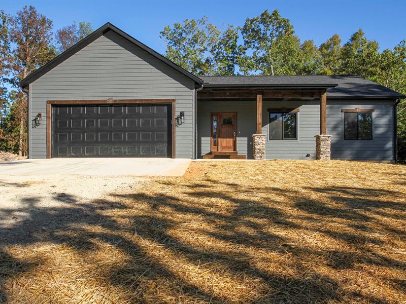 New Construction, The Edge of Town : West Plains : Howell County : Missouri