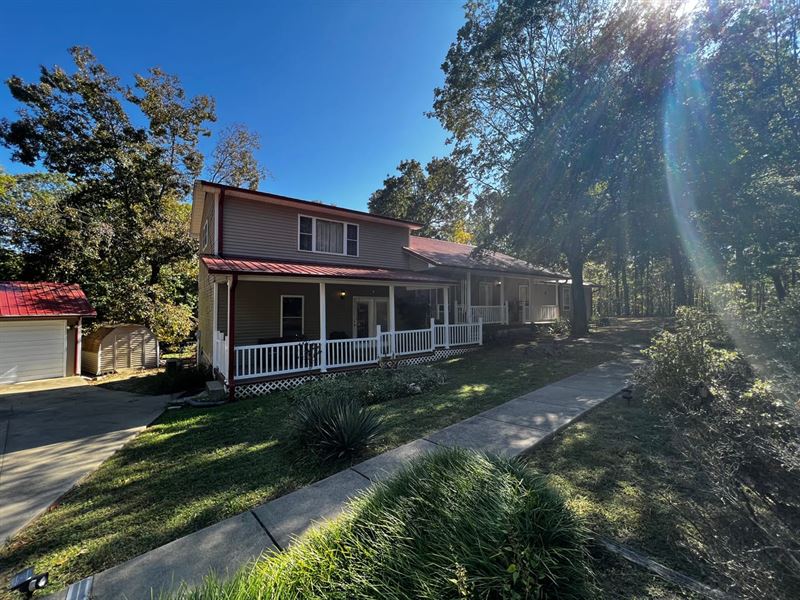 Beautiful Home on 17 Acres in WA : Wappapello : Wayne County : Missouri