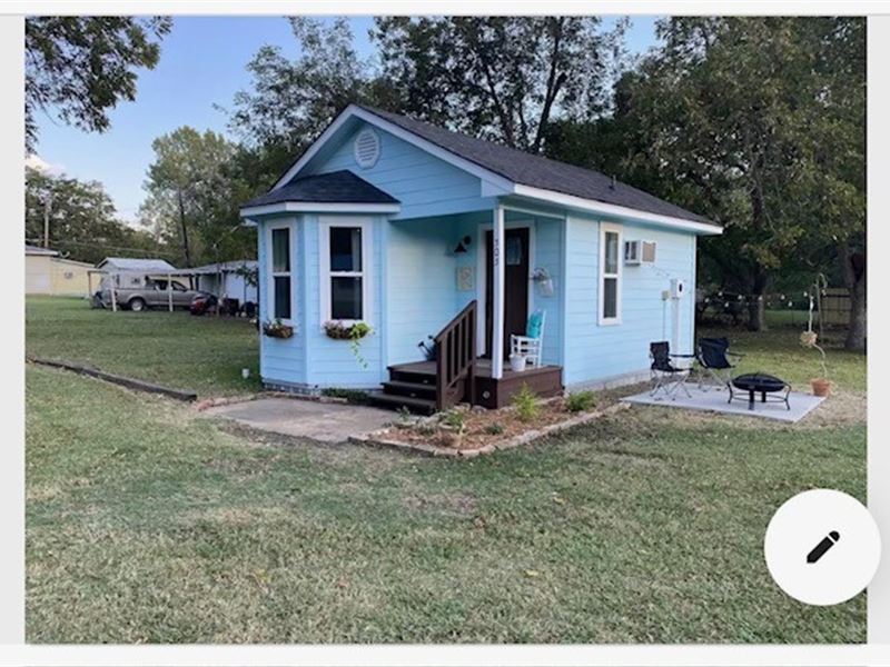 Tiny Home for Sale in Roxton, TX : Roxton : Lamar County : Texas