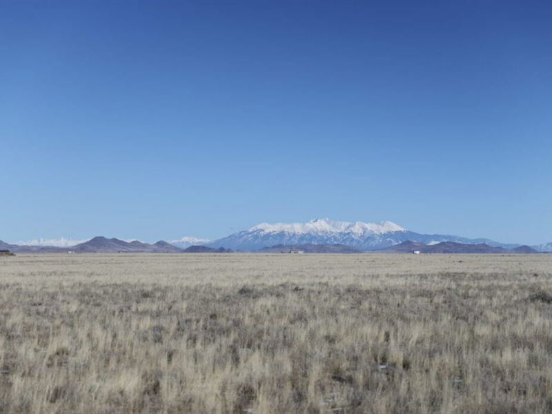 5 Acres with Breathtaking Views : San Luis : Costilla County : Colorado