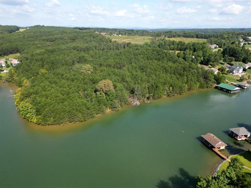 Premium Lakefront Acreage : Moneta : Franklin County : Virginia