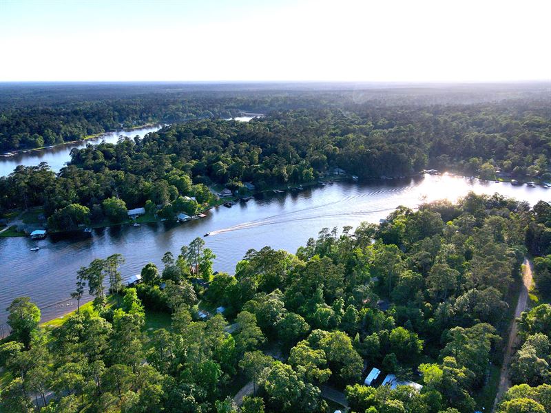 Lake Community 1Hr From Houston, TX : Woodville : Tyler County : Texas