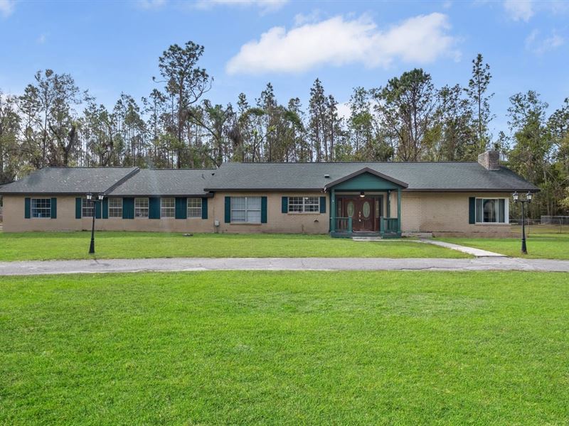 Spacious Pool Home in Desirable Nei : Perry : Taylor County : Florida