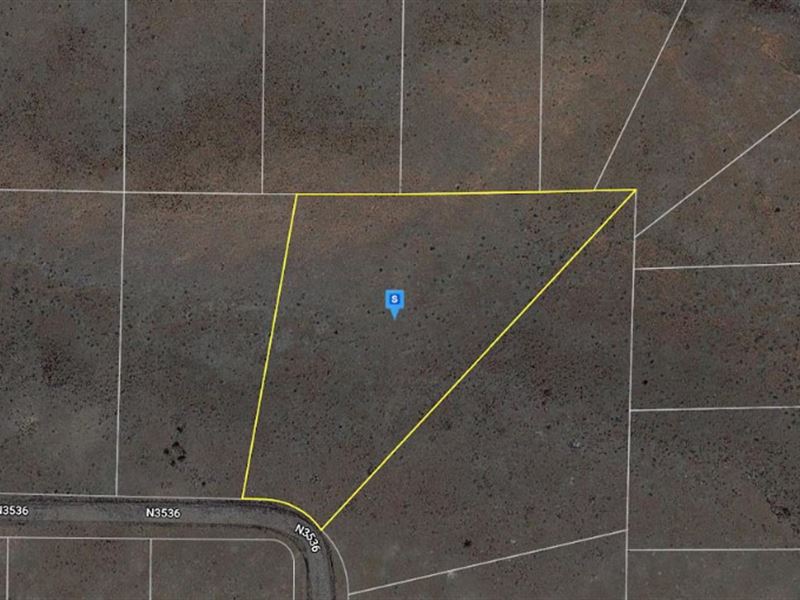 Discover Your Desert Oasis in AZ : Concho : Apache County : Arizona