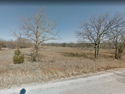 .26 Acre in Nocona, $300 a Month : Nocona : Montague County : Texas
