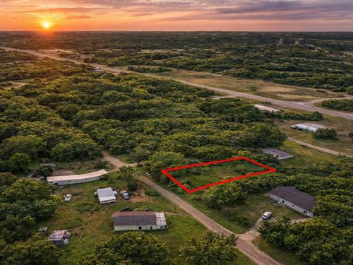 .14 Acre Utilities Available, $17 : Huntington : Angelina County : Texas