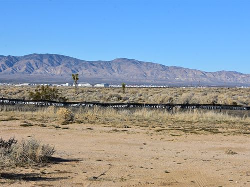 Mountain View Lot with Water : Mojave : Kern County : California