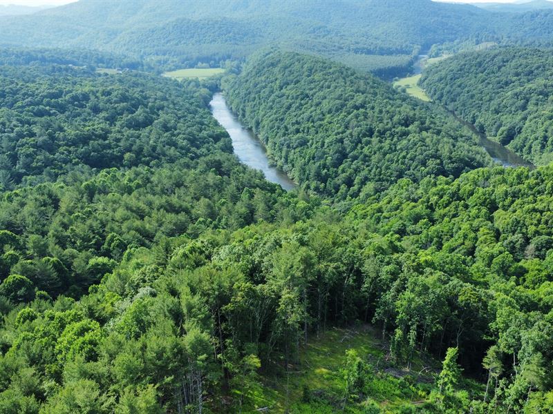Unrestricted Land by River in NC : Laurel Springs : Ashe County : North Carolina