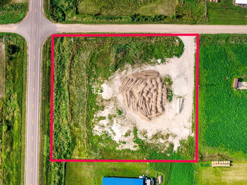2.46 Acres, More or Less Crofton : Crofton : Knox County : Nebraska