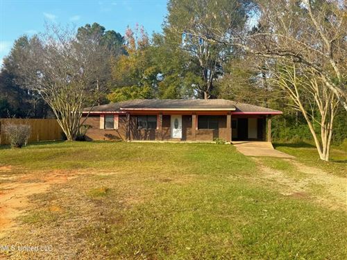 Brick Ranch Style Country Home : Magnolia : Pike County : Mississippi