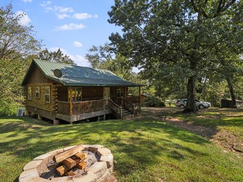 Income Producer with 3 Cabins : Alton : Oregon County : Missouri