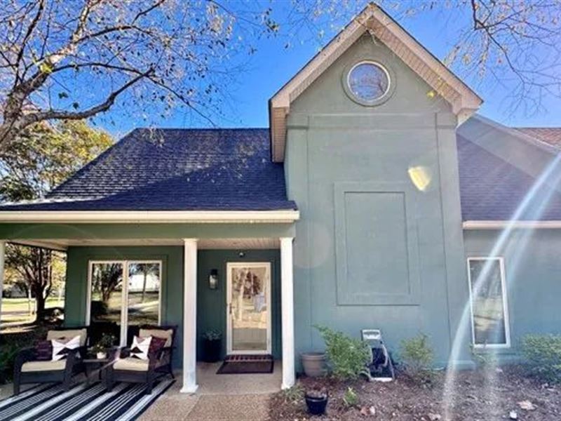Renovated Condo in Bolivar County : Cleveland : Bolivar County : Mississippi