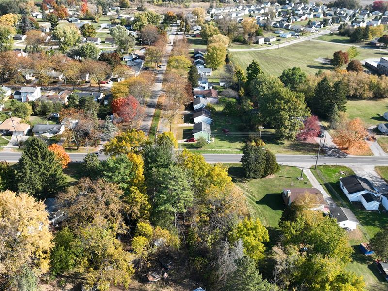 Serene Saginaw Suburban Escape : Saginaw : Saginaw County : Michigan