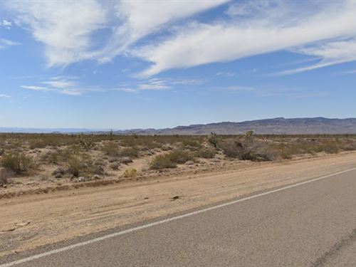 Yucca 5 Acres with Easy Access : Yucca : Mohave County : Arizona