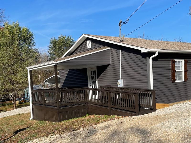 Perfect Three Bedroom Home : Chamois : Osage County : Missouri