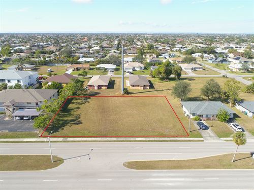 4412 Santa Barbara Blvd : Cape Coral : Lee County : Florida