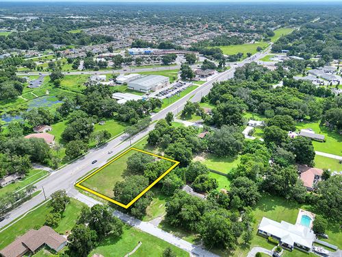 E Lumsden Road Commercial : Brandon : Hillsborough County : Florida