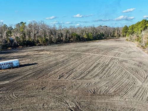 11.71 Acres on Bay Acres Road : Jesup : Wayne County : Georgia