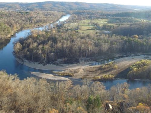 Current River Cabin For Sale in Van : Van Buren : Carter County : Missouri