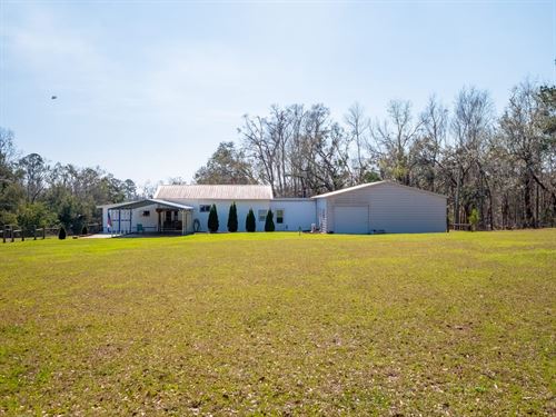 Unique Property With Expansive Spac : Madison : Florida