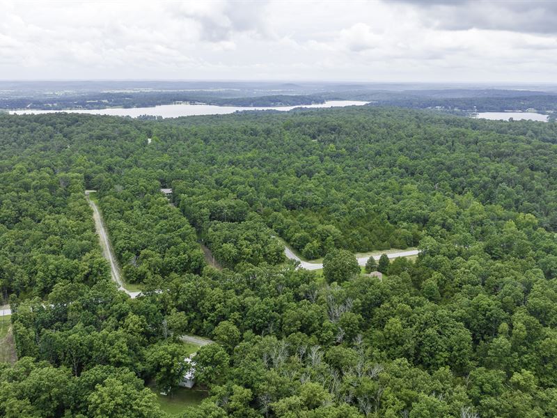 Own in The Heart of Horseshoe Bend : Horseshoe Bend : Izard County : Arkansas